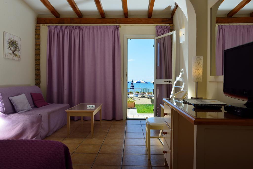 Hotel Acquasanta Террачина Номер фото