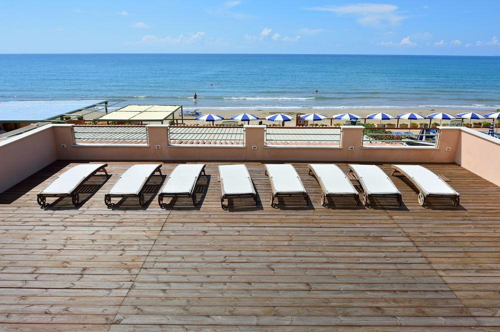 Hotel Acquasanta Террачина Экстерьер фото